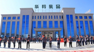 推进创先争优，创建“示范型”党建